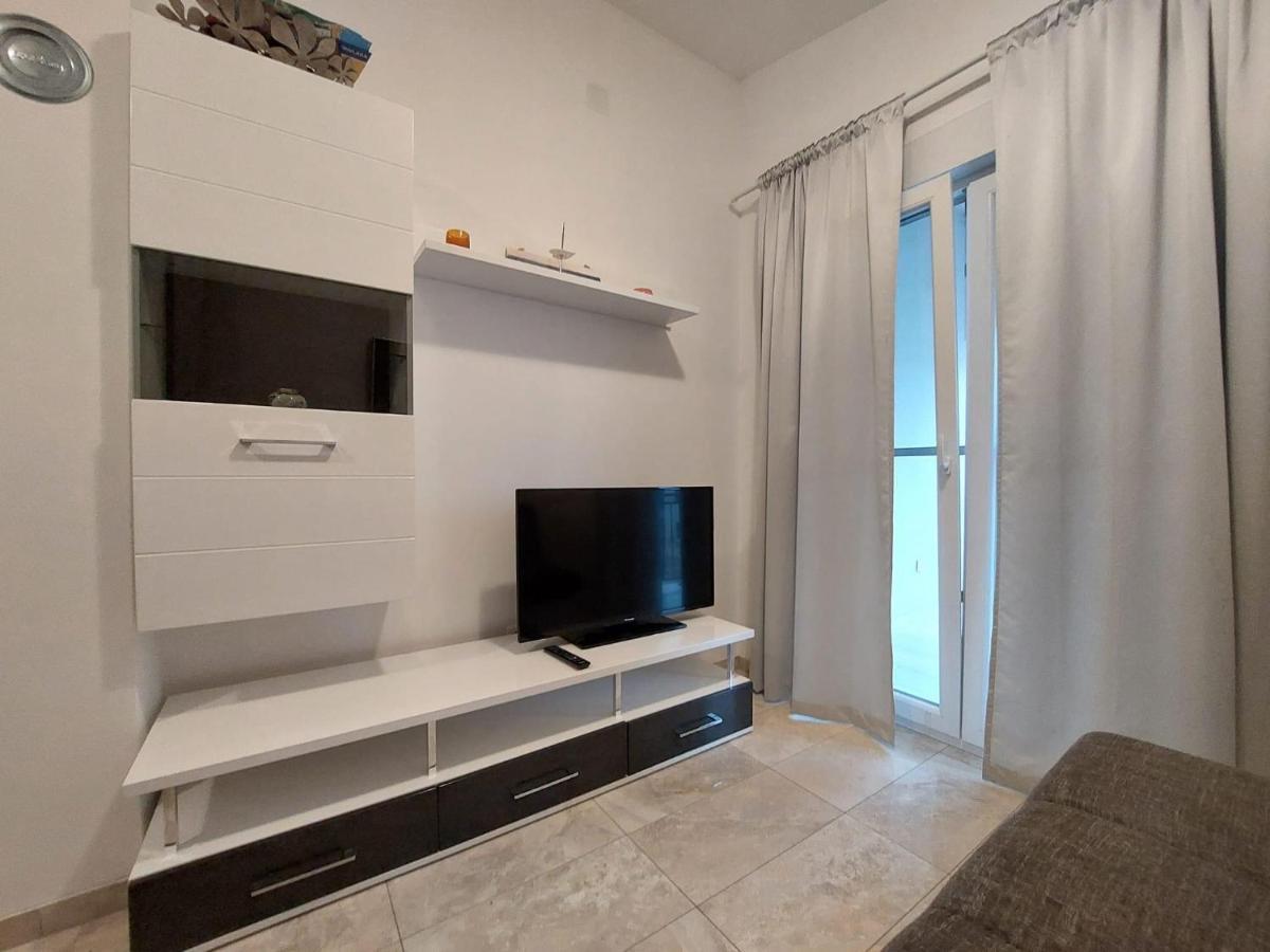 Apartman Lozancic Vir Eksteriør billede