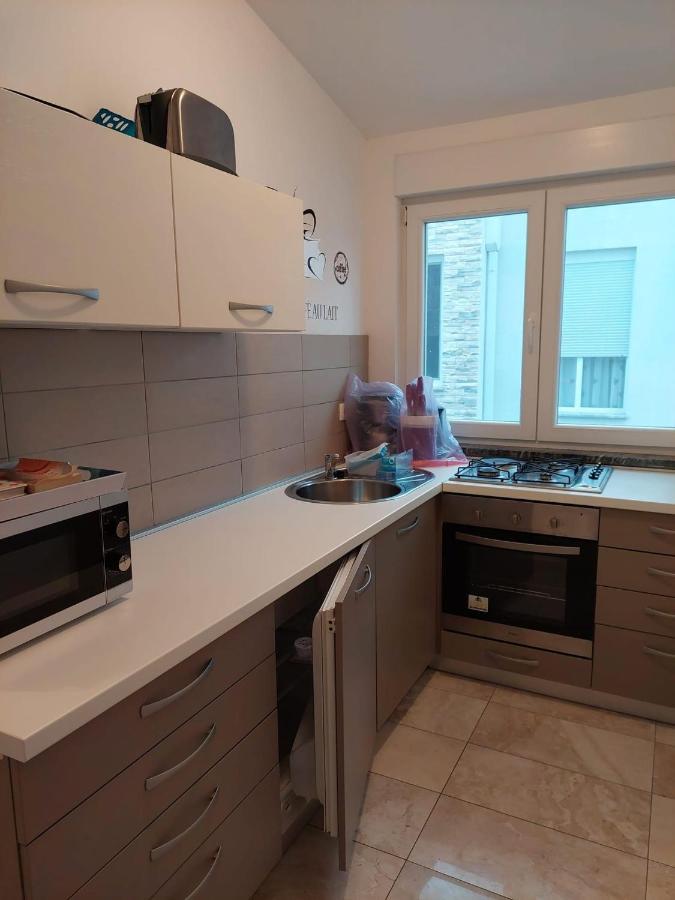 Apartman Lozancic Vir Eksteriør billede